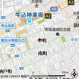 東京都新宿区中町29周辺の地図