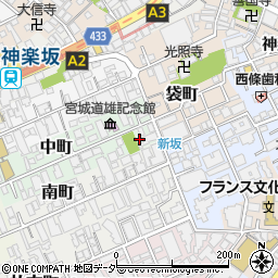 東京都新宿区中町4周辺の地図