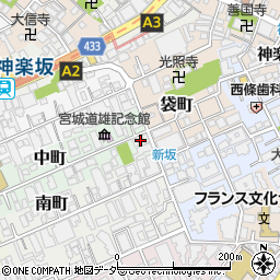 東京都新宿区中町2周辺の地図