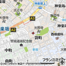 東京都新宿区袋町22周辺の地図
