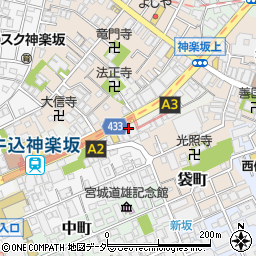 東京都新宿区岩戸町12周辺の地図