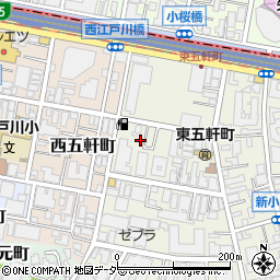 東京都新宿区東五軒町4-15周辺の地図