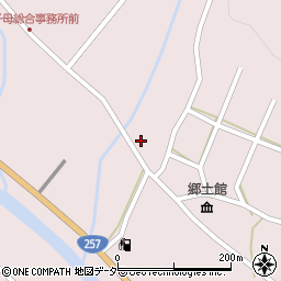 岐阜県中津川市加子母上桑原3942-3周辺の地図