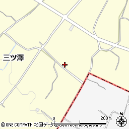 山梨県韮崎市穂坂町三ツ澤963-1周辺の地図