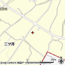 山梨県韮崎市穂坂町三ツ澤954周辺の地図