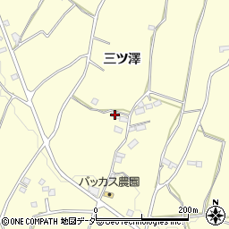 山梨県韮崎市穂坂町三ツ澤1164周辺の地図