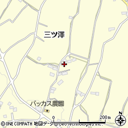山梨県韮崎市穂坂町三ツ澤1524周辺の地図