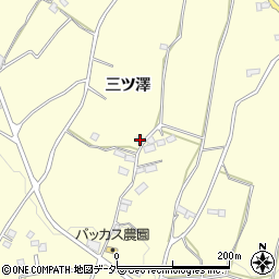 山梨県韮崎市穂坂町三ツ澤1177周辺の地図