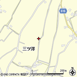 山梨県韮崎市穂坂町三ツ澤1195周辺の地図