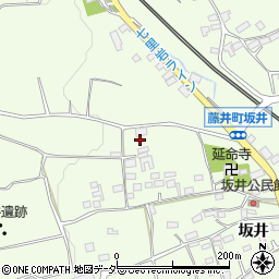 山梨県韮崎市藤井町坂井832周辺の地図