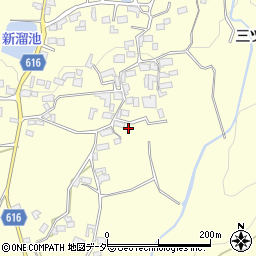 山梨県韮崎市穂坂町三ツ澤2927周辺の地図