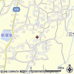 山梨県韮崎市穂坂町三ツ澤2292周辺の地図