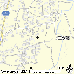 山梨県韮崎市穂坂町三ツ澤2795-4周辺の地図