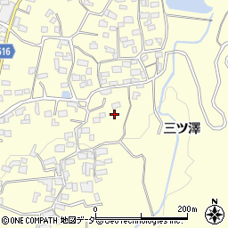山梨県韮崎市穂坂町三ツ澤2792-2周辺の地図