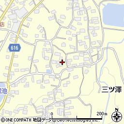 山梨県韮崎市穂坂町三ツ澤2697周辺の地図