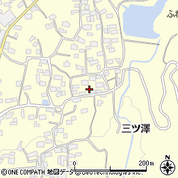 山梨県韮崎市穂坂町三ツ澤2682-1周辺の地図