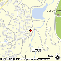 山梨県韮崎市穂坂町三ツ澤2674周辺の地図