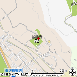 山梨県韮崎市上祖母石790周辺の地図