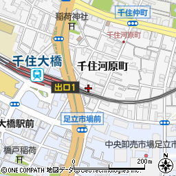 東京都足立区千住河原町22周辺の地図