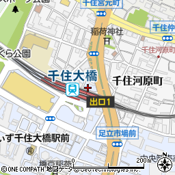 東京都足立区千住橋戸町11周辺の地図