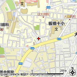 小山田ビル周辺の地図