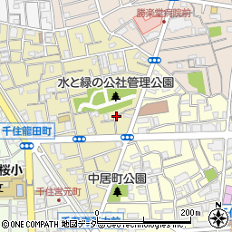 東京都足立区千住龍田町8周辺の地図