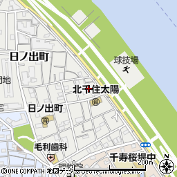 東京都足立区日ノ出町20周辺の地図