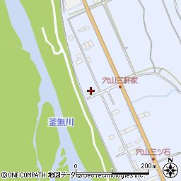 山梨県韮崎市穴山町8760周辺の地図