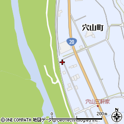 山梨県韮崎市穴山町8719周辺の地図