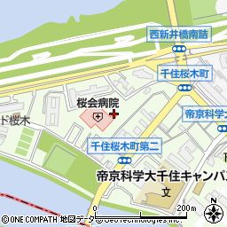 東京都足立区千住桜木2丁目13周辺の地図