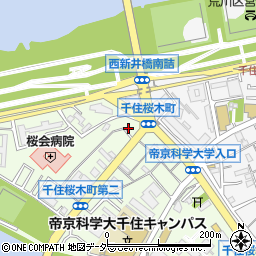 東京都足立区千住桜木2丁目12周辺の地図