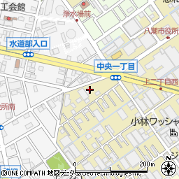 埼玉県八潮市二丁目923-3周辺の地図