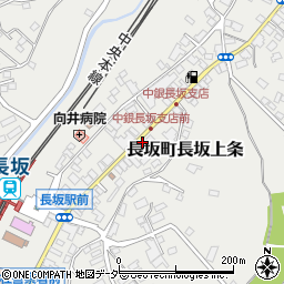 ファミリーマート長坂駅前店周辺の地図