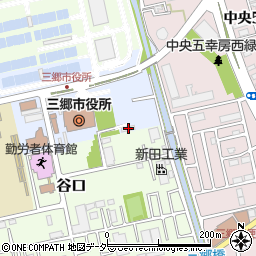 埼玉県三郷市花和田677周辺の地図