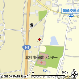 山梨県北杜市高根町箕輪675周辺の地図