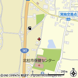 山梨県北杜市高根町箕輪671周辺の地図