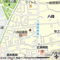 埼玉県八潮市八條2741-17周辺の地図