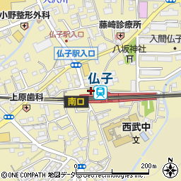 ファミリーマート仏子駅前店周辺の地図