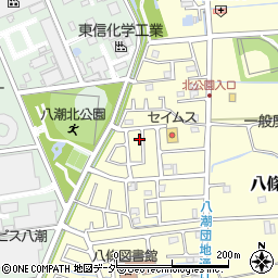 埼玉県八潮市八條2500-42周辺の地図
