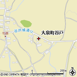 山梨県北杜市大泉町谷戸572周辺の地図