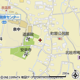 山梨県北杜市大泉町谷戸2097周辺の地図