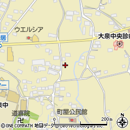 山梨県北杜市大泉町谷戸2353周辺の地図