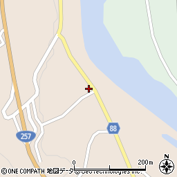 岐阜県下呂市萩原町古関1174周辺の地図