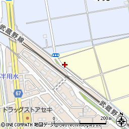 埼玉県吉川市高富412周辺の地図