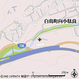 岐阜県郡上市白鳥町向小駄良52周辺の地図