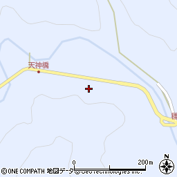 埼玉県飯能市中藤下郷425-1周辺の地図