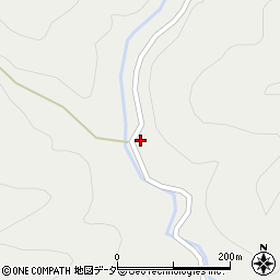 埼玉県飯能市中藤上郷202周辺の地図