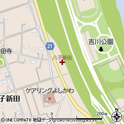八子新田周辺の地図