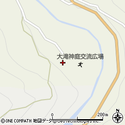 埼玉県秩父市大滝794周辺の地図