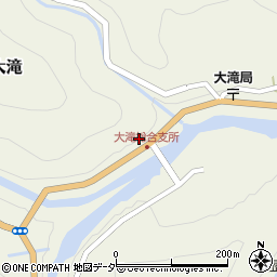 埼玉県秩父市大滝985周辺の地図